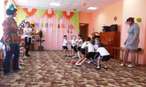 Читать далее о этой статье Спортивное развлечение «Веселые забавы»