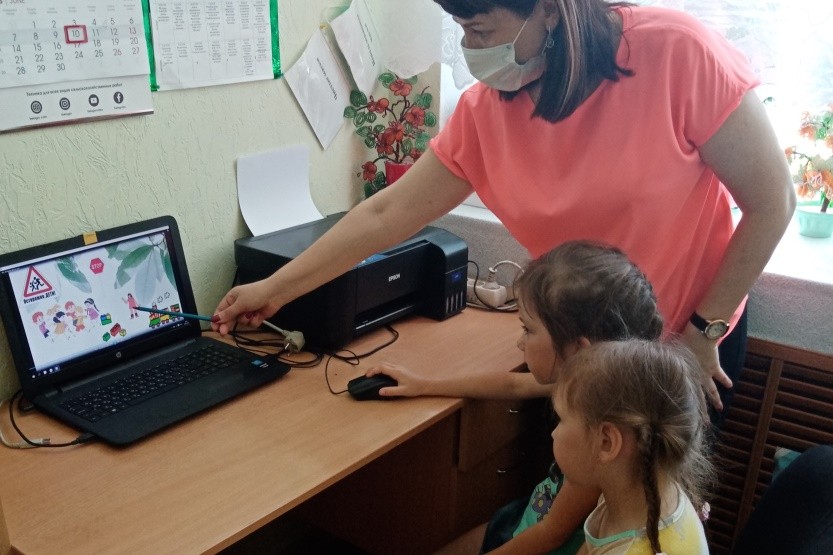 Вы сейчас просматриваете Создание короткометражного мультфильма по ПДД «Веселый автомобильчик» с детьми подготовительной группы «Семицветики»