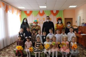 Читать далее о этой статье Осенние праздники  «Осень золотая»