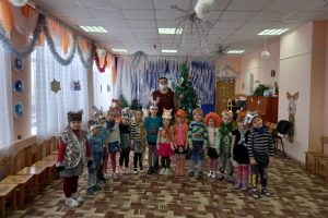 Читать далее о этой статье Развлечение «Прощание с Новогодней елочкой»