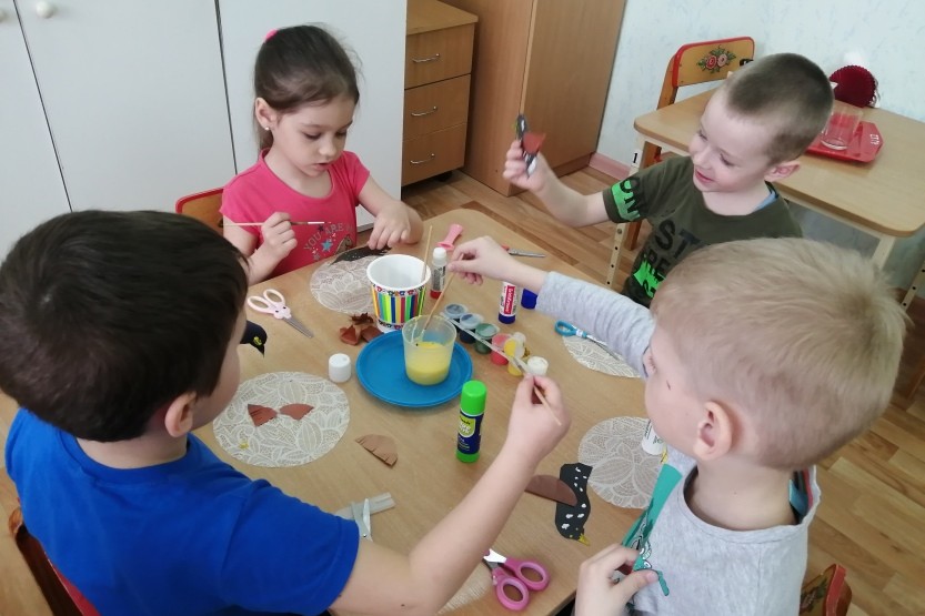 Вы сейчас просматриваете Краткосрочный проект «Скворцы прилетели – на крыльях весну принесли»