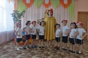 Читать далее о этой статье Развлечение  «Осенняя полянка»