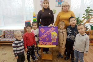 Читать далее о этой статье Лэпбук по речевому развитию в «Гостях у Кузи»