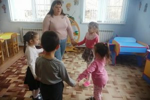 Читать далее о этой статье Коррекционно – развивающее занятие «Я и мои игрушки»