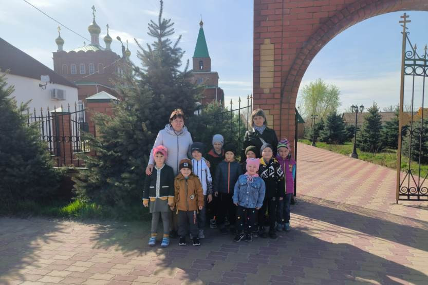 Вы сейчас просматриваете Экскурсия в Свято-Никольский храм