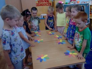 Читать далее о этой статье Тематический «День Радуги»