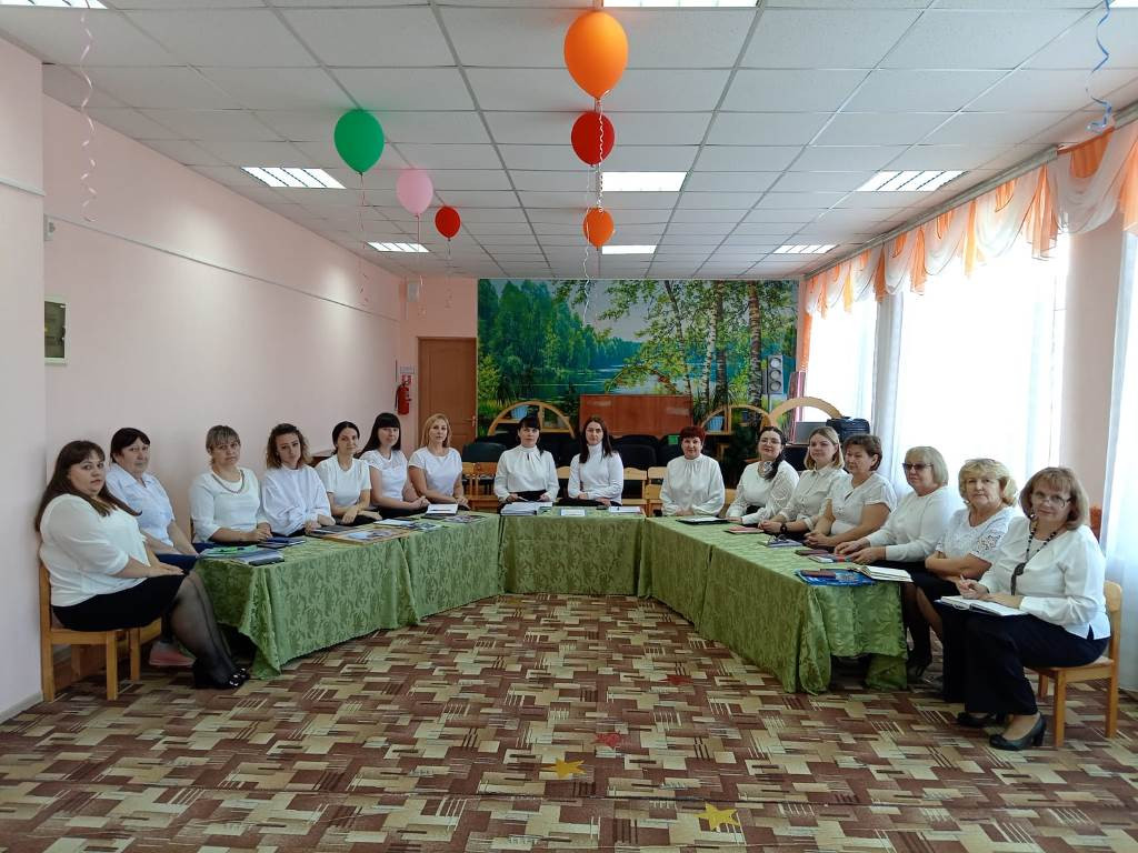 Вы сейчас просматриваете Педсовет «Сопровождение молодого специалиста в ДОУ. Наставничество» в детском саду «Тополек»