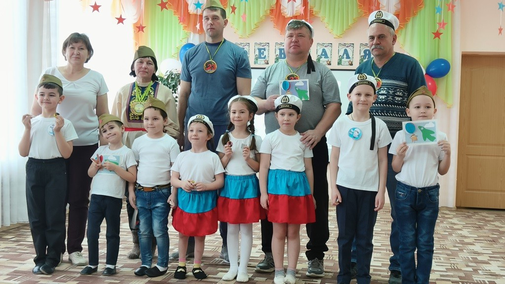 Вы сейчас просматриваете Спортивно — музыкальный праздник «Школа молодого бойца»