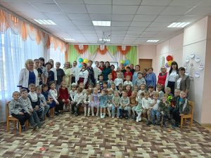 Читать далее о этой статье Праздник «День воспитателя и всех дошкольных работников»