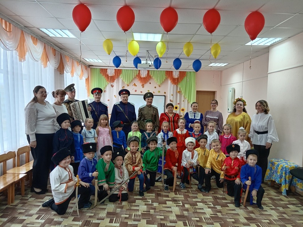 Вы сейчас просматриваете Осенний праздник «Осенины на Дону»