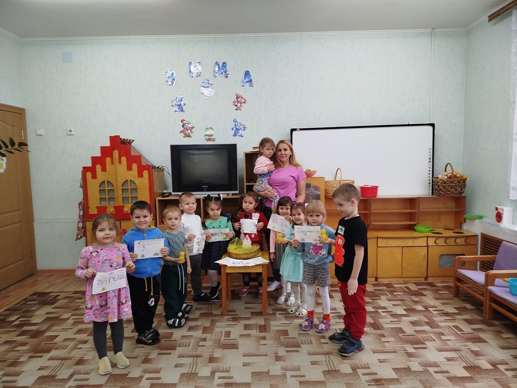 Вы сейчас просматриваете Коррекционно-обучающее занятие «Домик для курочки»