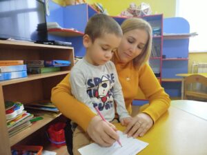 Читать далее о этой статье Коррекционное занятие «Графомоторика и речь»