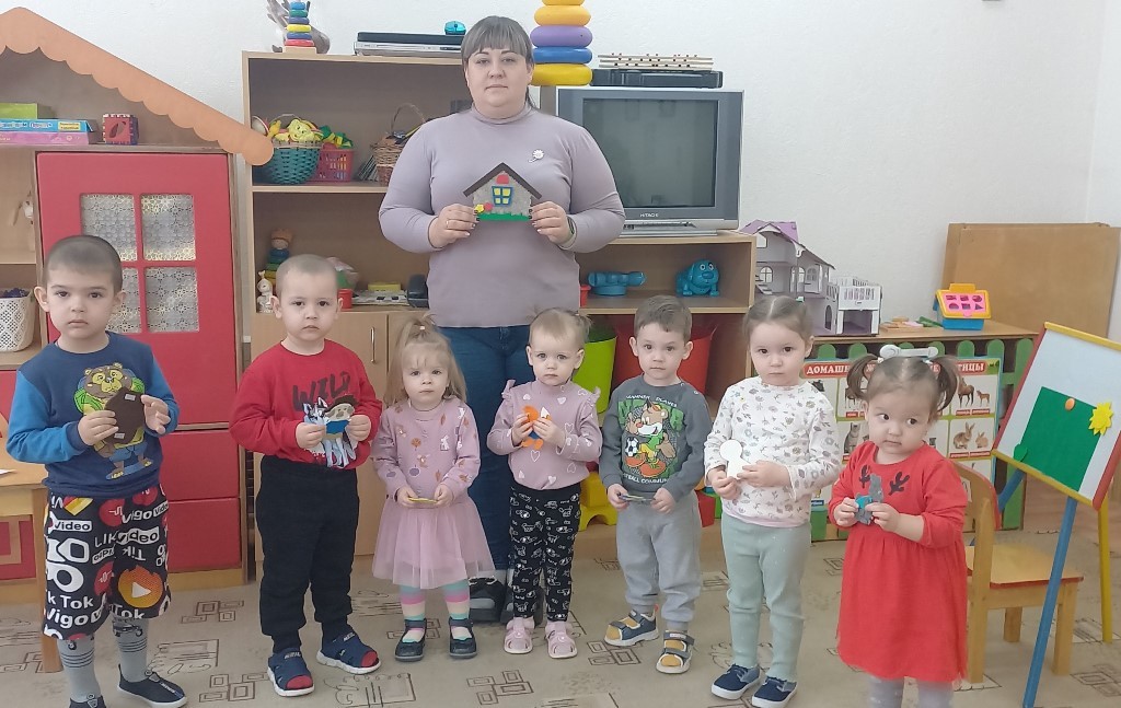 Вы сейчас просматриваете Коррекционно — развивающее занятие «Колобок — румяный бок»