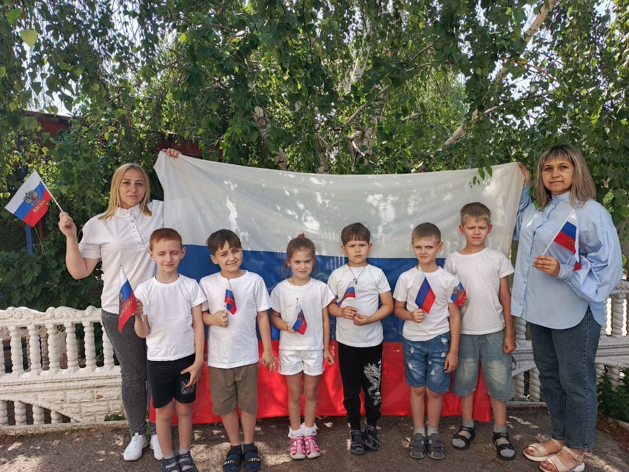 Вы сейчас просматриваете Участие во Всероссийской акции «#Родиной горжусь» «Читаем вместе: строки о России»