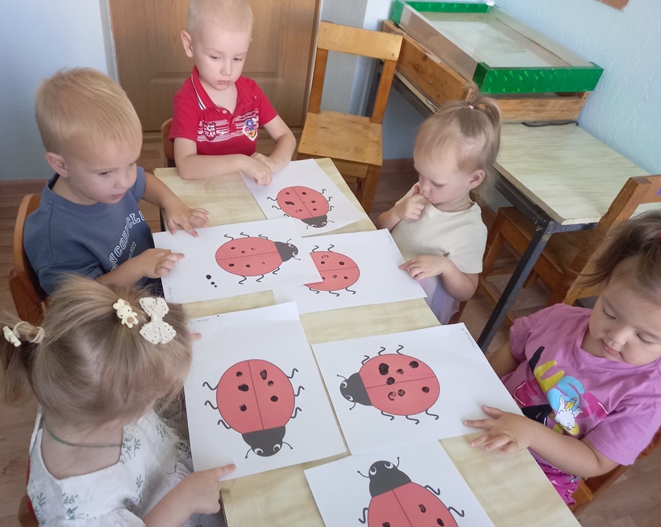 Вы сейчас просматриваете Занятие «Божья коровка»
