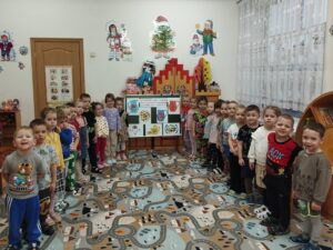 Читать далее о этой статье Выставка рисунков «Волшебные узоры Семикаракорска»