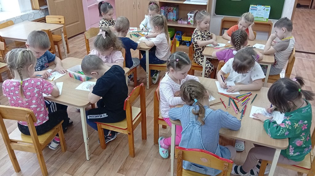 Вы сейчас просматриваете Тематический день «День Рождения Новогодней ёлки»