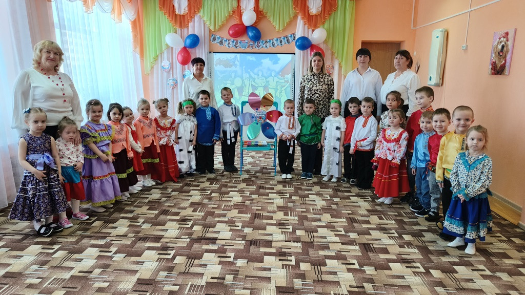Вы сейчас просматриваете Праздник «Россия — наш общий дом», посвященный открытию Года единства народов России!